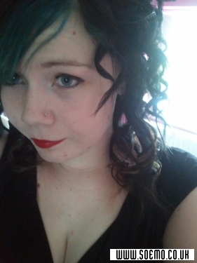 soEmo.co.uk - Emo Kids - stormelle