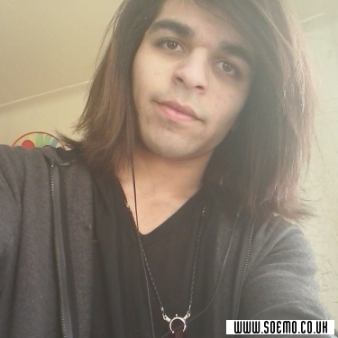 soEmo.co.uk - Emo Kids - VampireEmoBoy