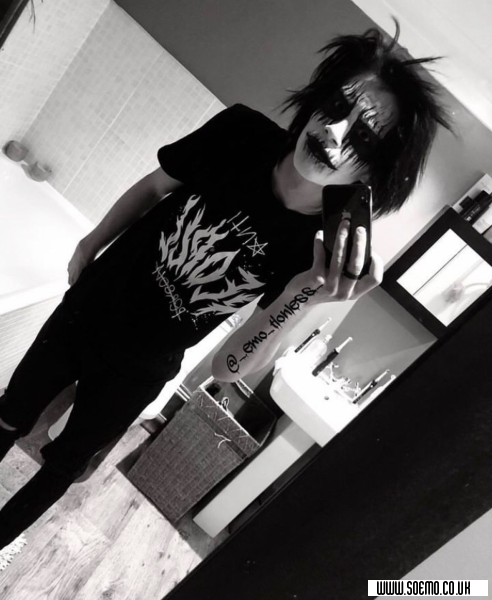 soEmo.co.uk - Emo Kids - XxITzJDxX