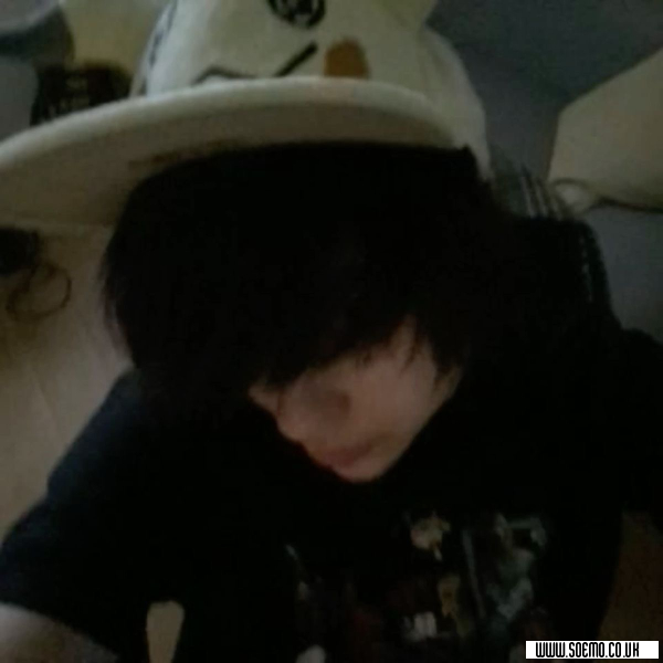 soEmo.co.uk - Emo Kids - XxYaroxX