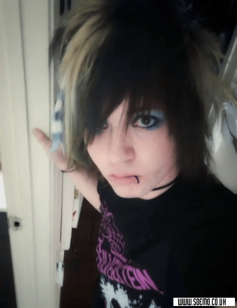 soEmo.co.uk - Emo Kids - xX_Ashton_Havok_Xx
