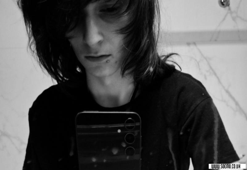 soEmo.co.uk - Emo Kids - xX_k4t3r1n4_Xx