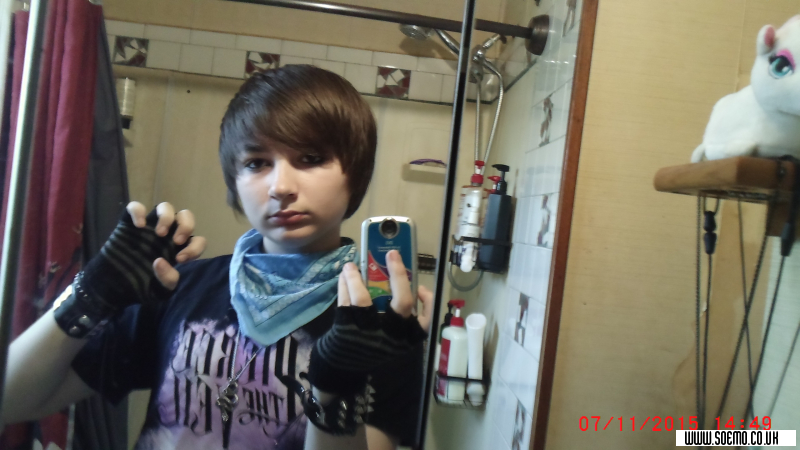 soEmo.co.uk - Emo Kids - xXpariah_carreyXx