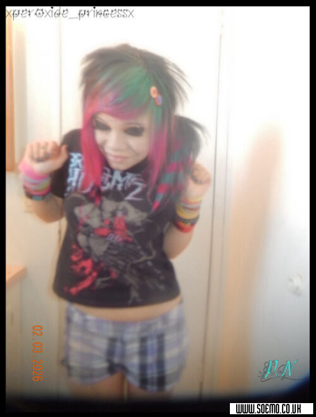 soEmo.co.uk - Emo Kids - xXz0mb4iegrl17Xx