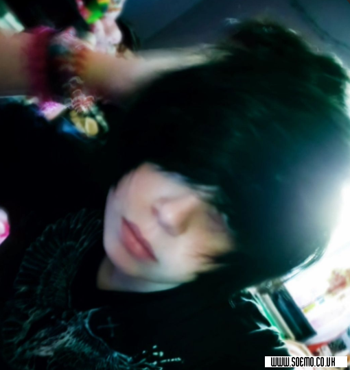 soEmo.co.uk - Emo Kids - x_0mg1th1nk1mdy1ng_x