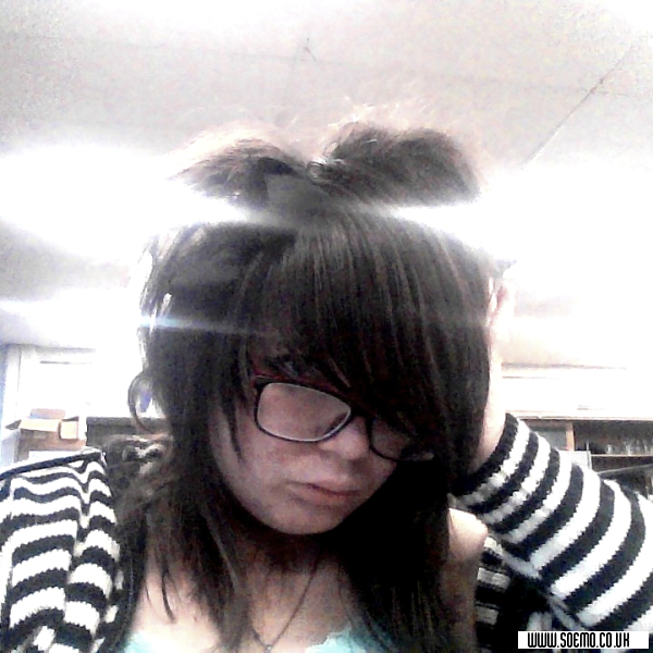 soEmo.co.uk - Emo Kids - xx_l3atherm0uth_xx