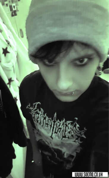 soEmo.co.uk - Emo Kids - xx_voids0ul