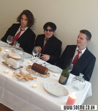 soEmo.co.uk - Emo Kids - Yell_Heah